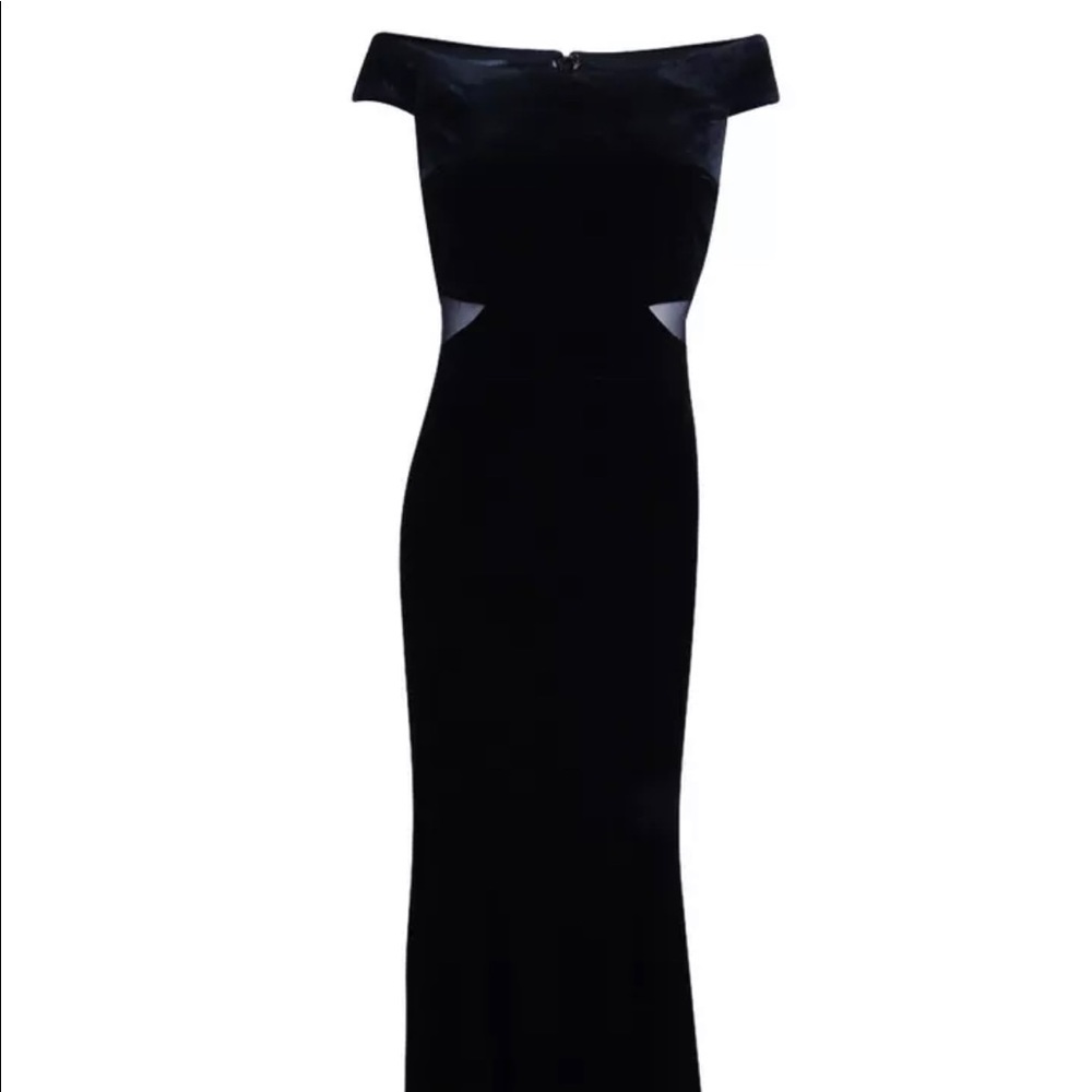 Velvet Off Shoulder Evening Gown (4, Black)